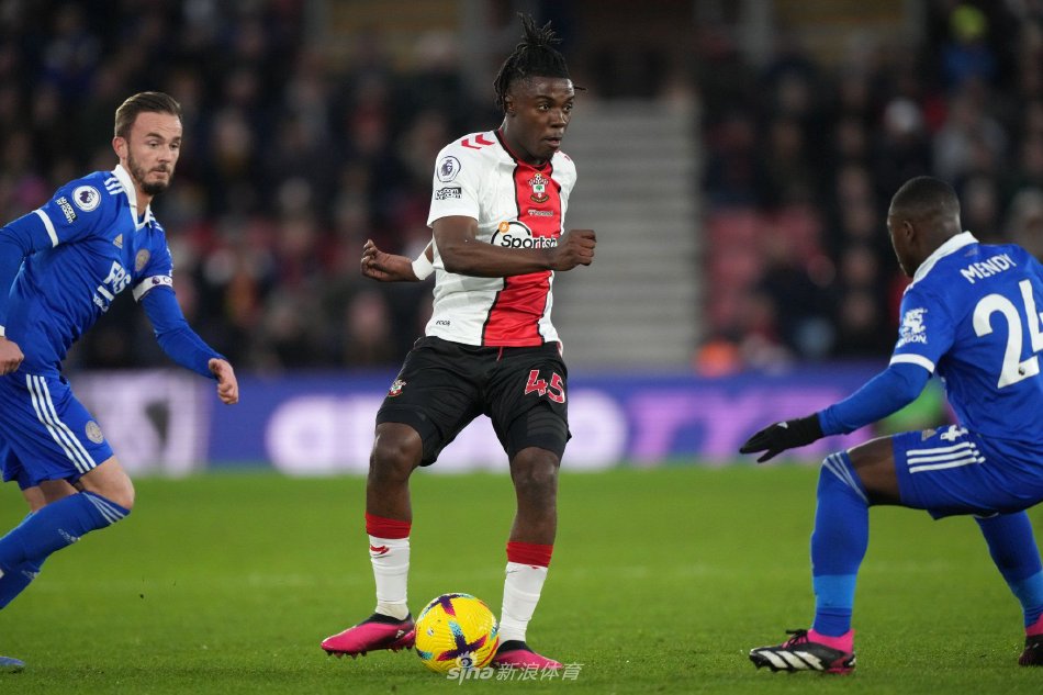 取了相对紧 取了相对紧